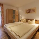 Kobl Apartman *
